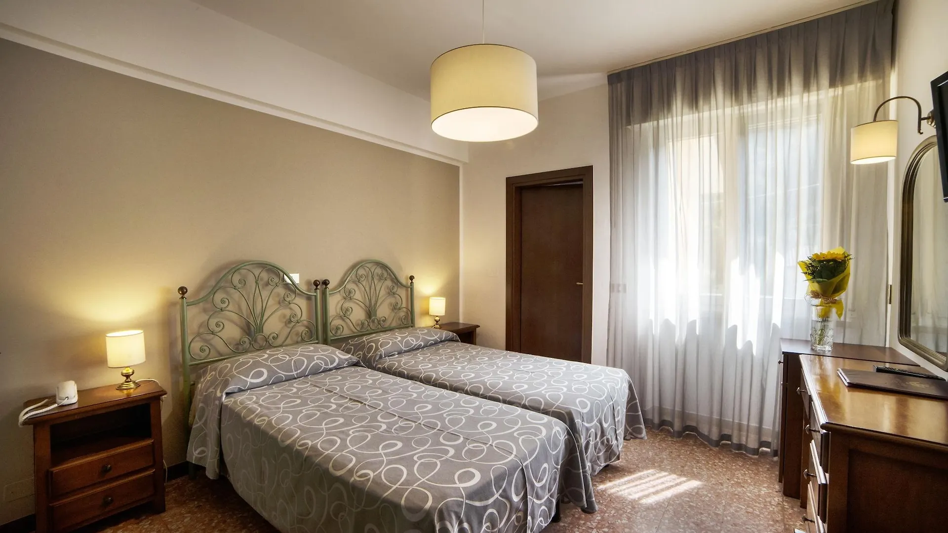 Hotel Bisesti ***S Garda