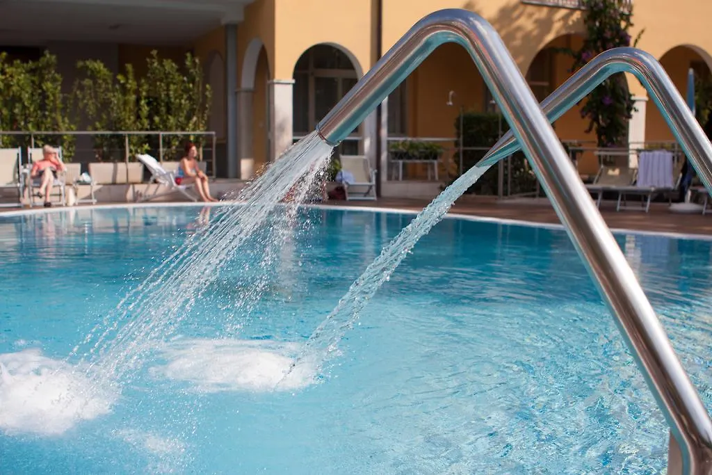 Hotel Bisesti ***S Garda