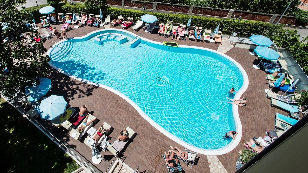 Hotel Bisesti ***S Garda  Garda (Verona)