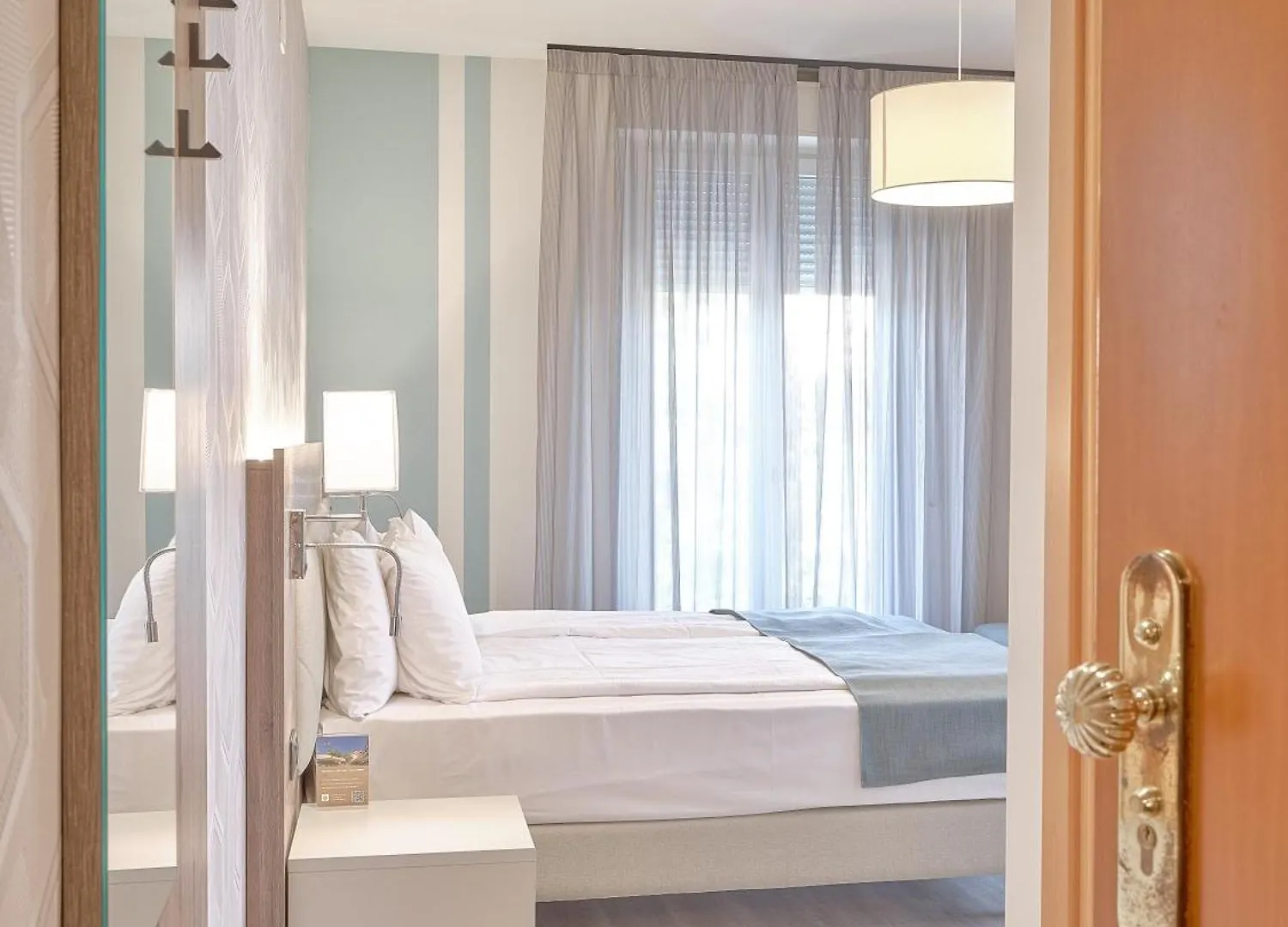 Hotel Bisesti ***S Garda  Italy