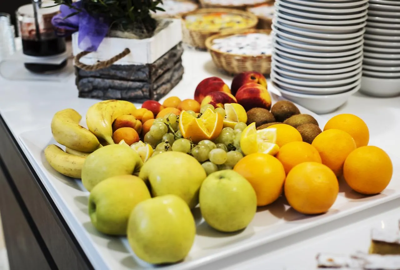Hotel Bisesti ***S Garda  3*, Garda (Verona)