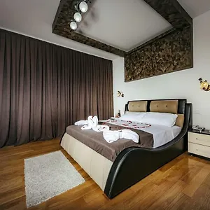 https://trieste-mestre.hotelslidodijesolo.com