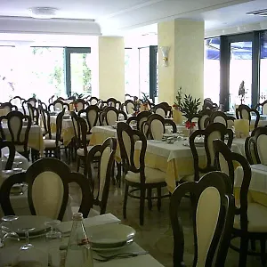 https://hotel-misano.riccione-hotels.org