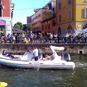 https://art-hotel-navigli.italymilanhotels.net